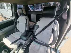 Toyota Hilux 2006 Gray