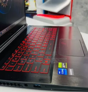 New Laptop MSI GF63 16GB Intel Core I5 SSD 512GB