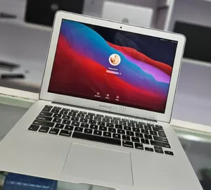 New Laptop Apple MacBook 2017 8GB Intel Core I5 SSD 128GB