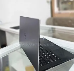 Photo - New Laptop Dell XPS 15 8GB Intel Core I7 SSD 512GB