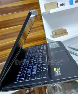 New Laptop MSI 16GB AMD Ryzen 5 SSD 1T