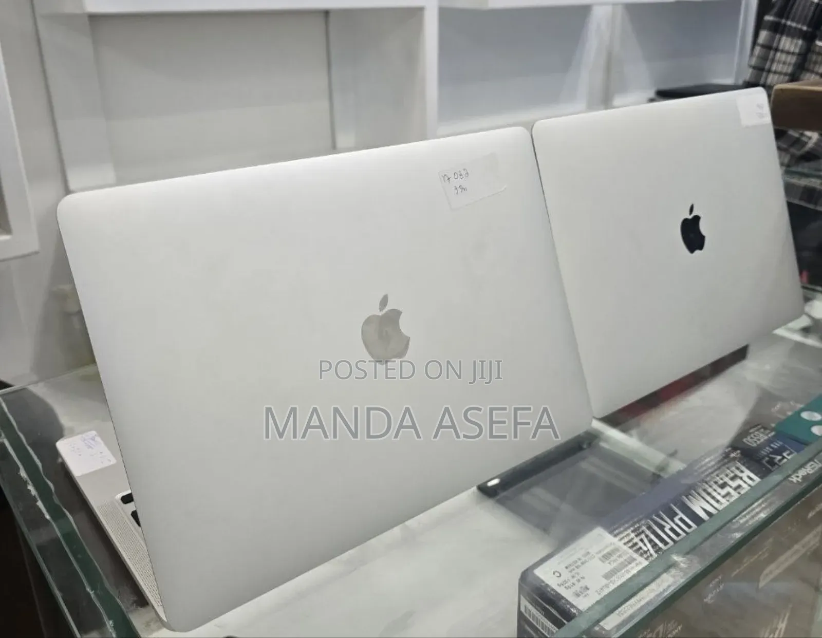 New Laptop Apple MacBook Pro M1 8GB Apple M1 SSD 256GB