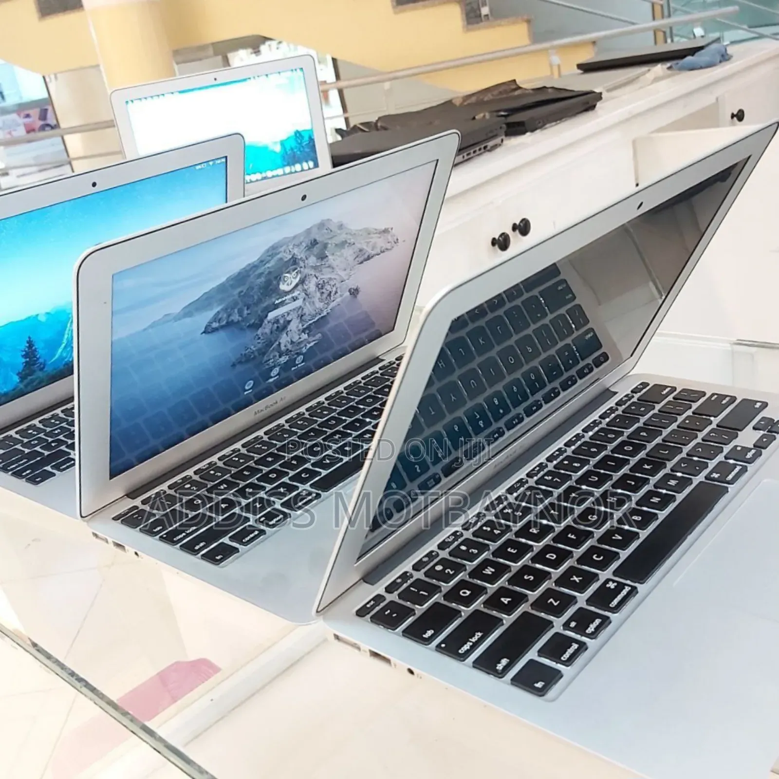 New Laptop Apple MacBook 2015 16GB Intel Core I5 SSD 512GB