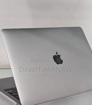 New Laptop Apple MacBook Pro 2020 8GB Intel Core I5 SSD 256GB