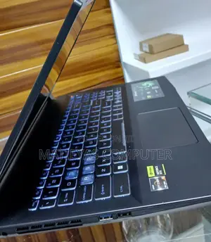New Laptop MSI 16GB AMD Ryzen 5 SSD 1T
