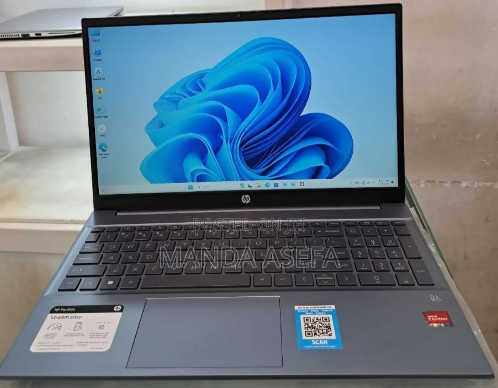 New Laptop HP Pavilion 15 8GB AMD Ryzen 5 SSD 512GB