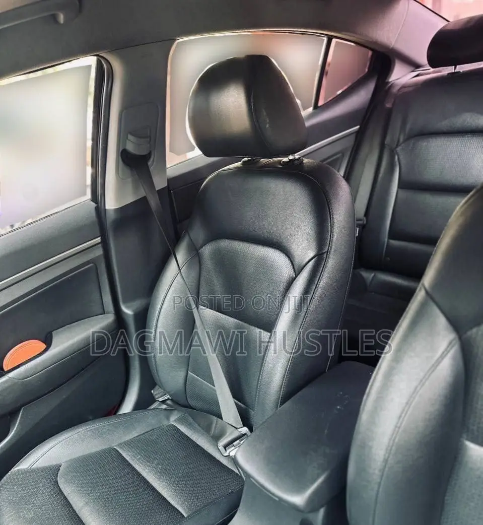 Hyundai Avante 2017 Black