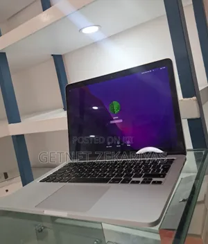 New Laptop Apple MacBook Pro 2017 8GB Intel Core I5 SSD 256GB