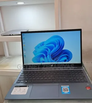 New Laptop HP Pavilion 15 8GB AMD Ryzen 5 SSD 512GB