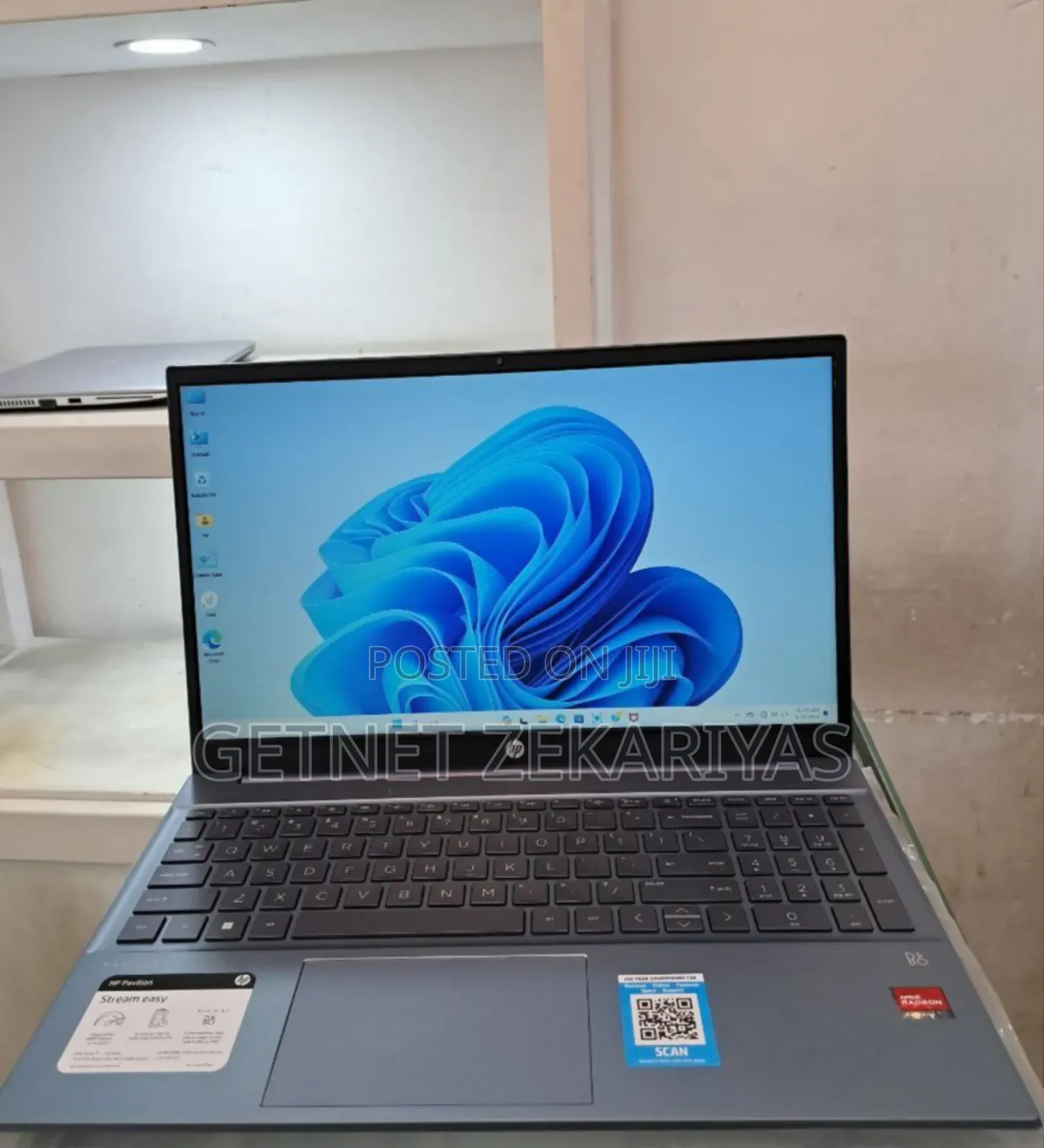 New Laptop HP Pavilion 15 8GB AMD Ryzen 5 SSD 512GB