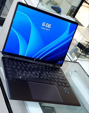 Photo - New Laptop HP Spectre 13 16GB Intel Core I7 SSD 1T