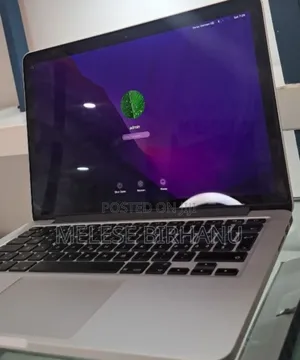 New Laptop Apple MacBook Pro 2017 8GB Intel Core I5 SSD 256GB