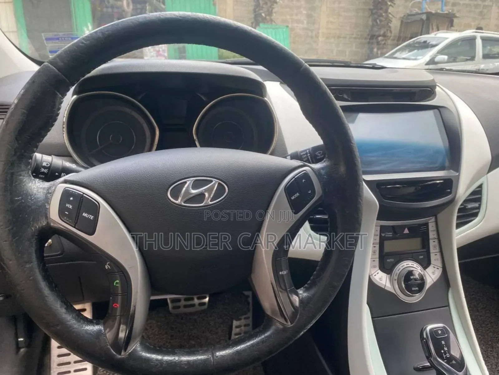 Hyundai Avante 2015 Silver