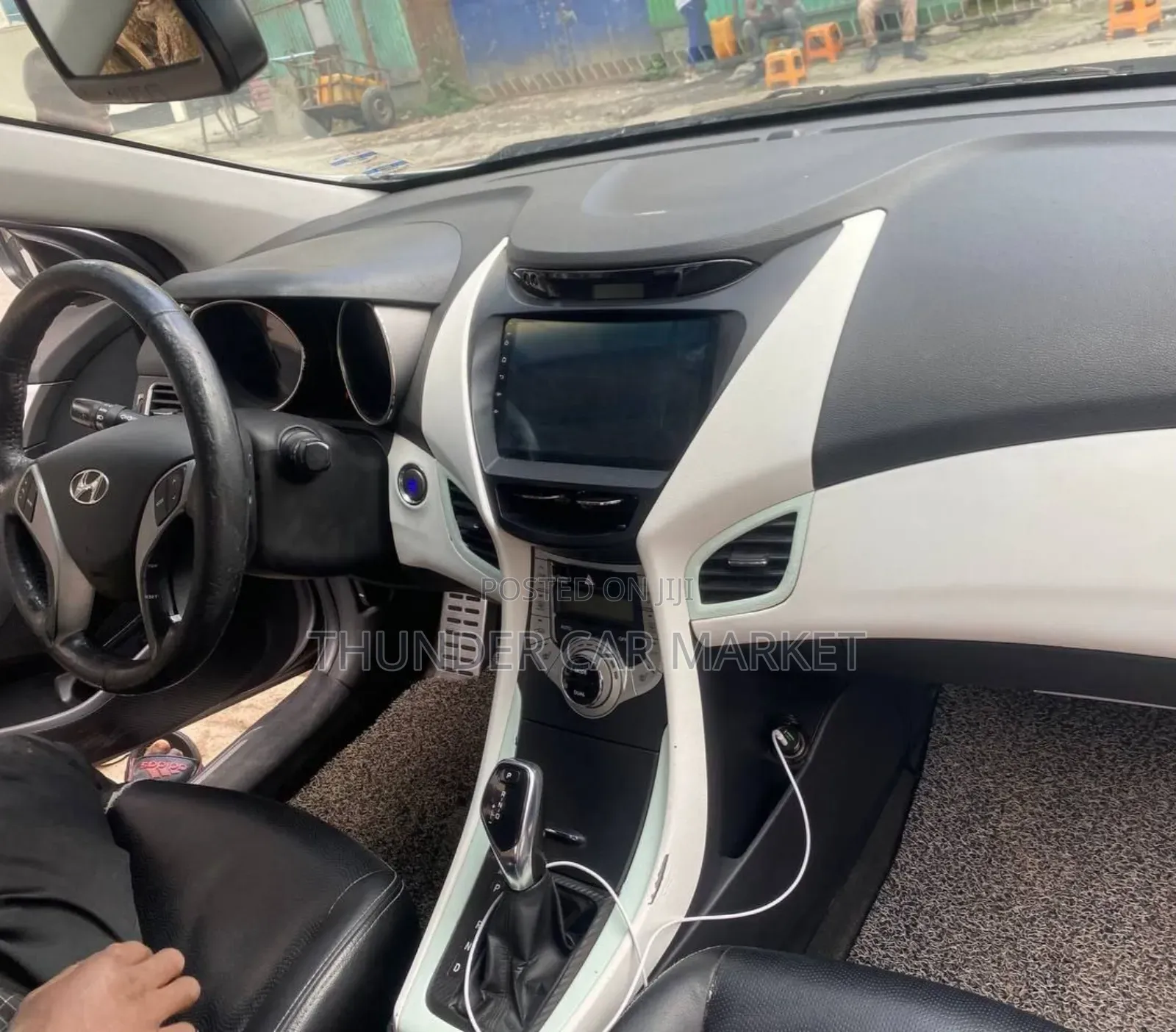 Hyundai Avante 2015 Silver