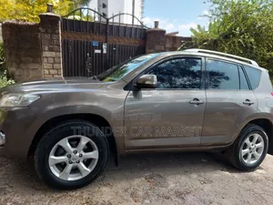 Toyota RAV4 2012 Gray