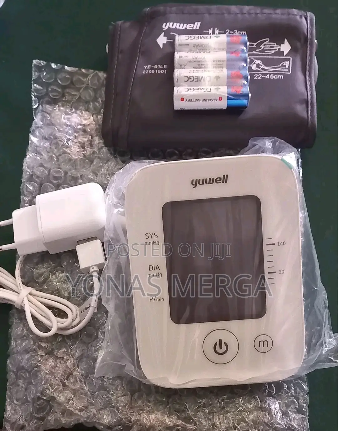 LCD Screen,Blood Pressure Monitor /ደም መለኬያ+Suitable/Large,