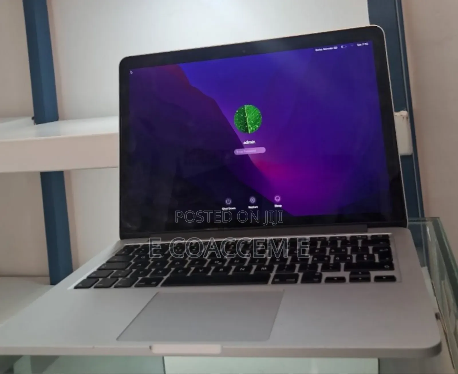 New Laptop Apple MacBook 8GB Intel Core I7 SSD 256GB