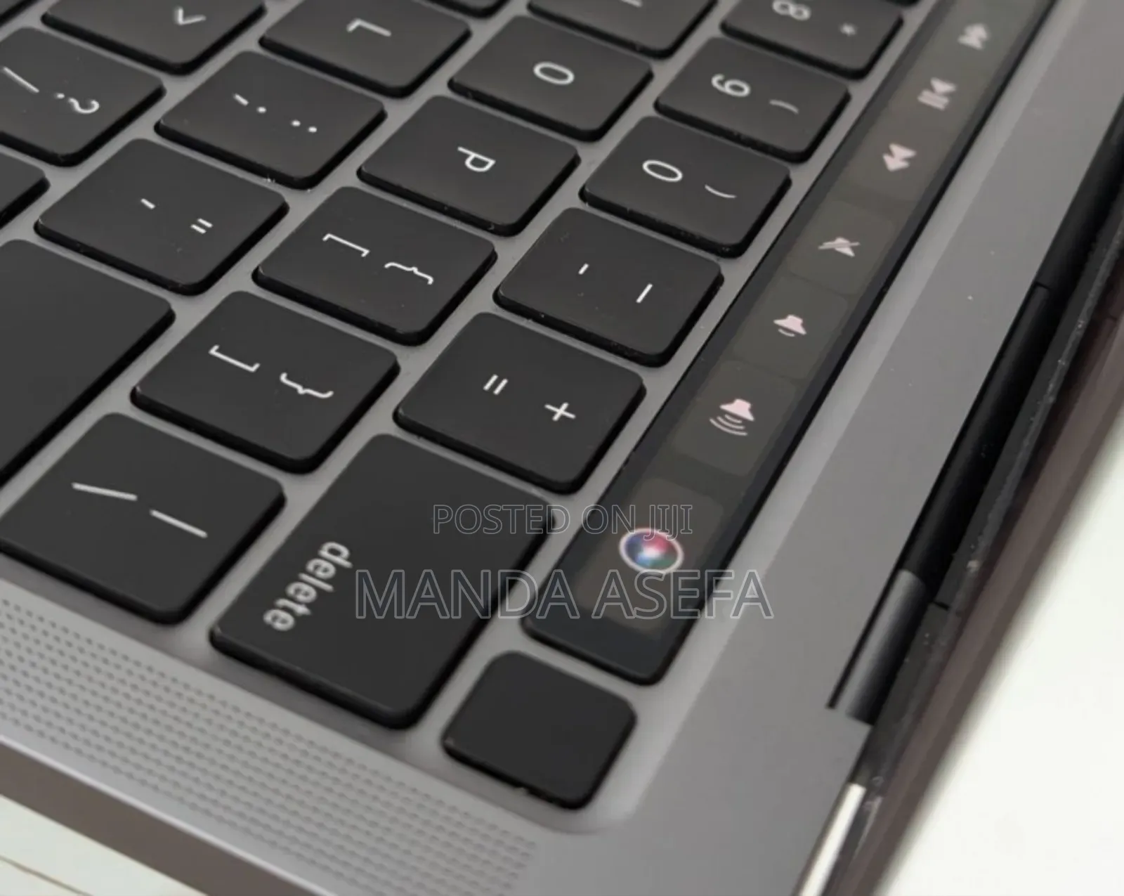 New Laptop Apple MacBook Pro M1 8GB Apple M1 SSD 256GB