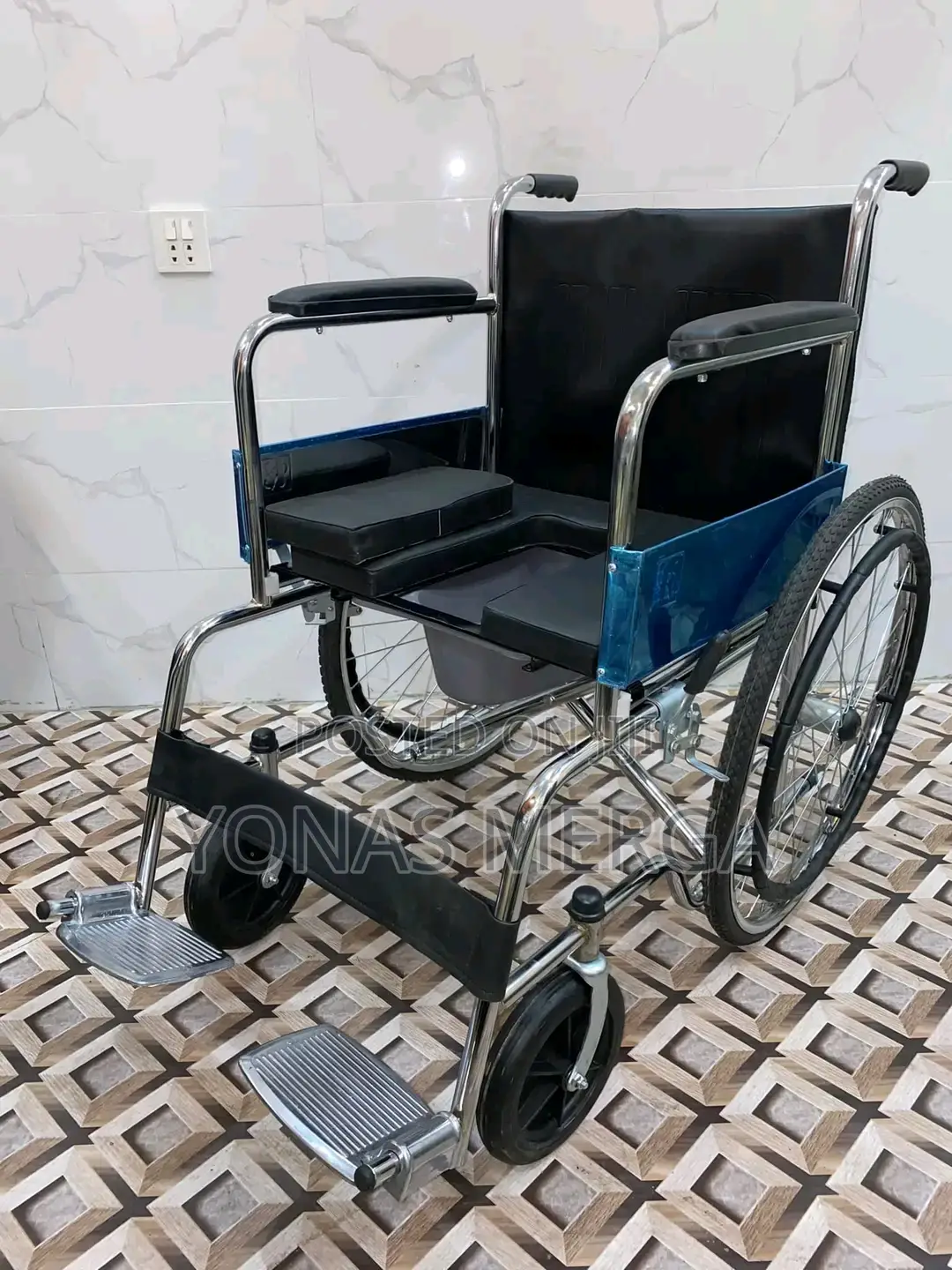 Commode Wheelchairኮሞድ ዌልቼር\\Wheelchair∞0wheelchairዊልቼር