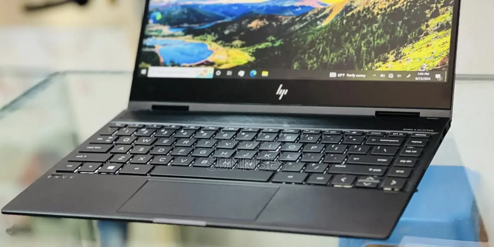 New Laptop HP Envy X360 8GB AMD Ryzen 5 SSD 512GB