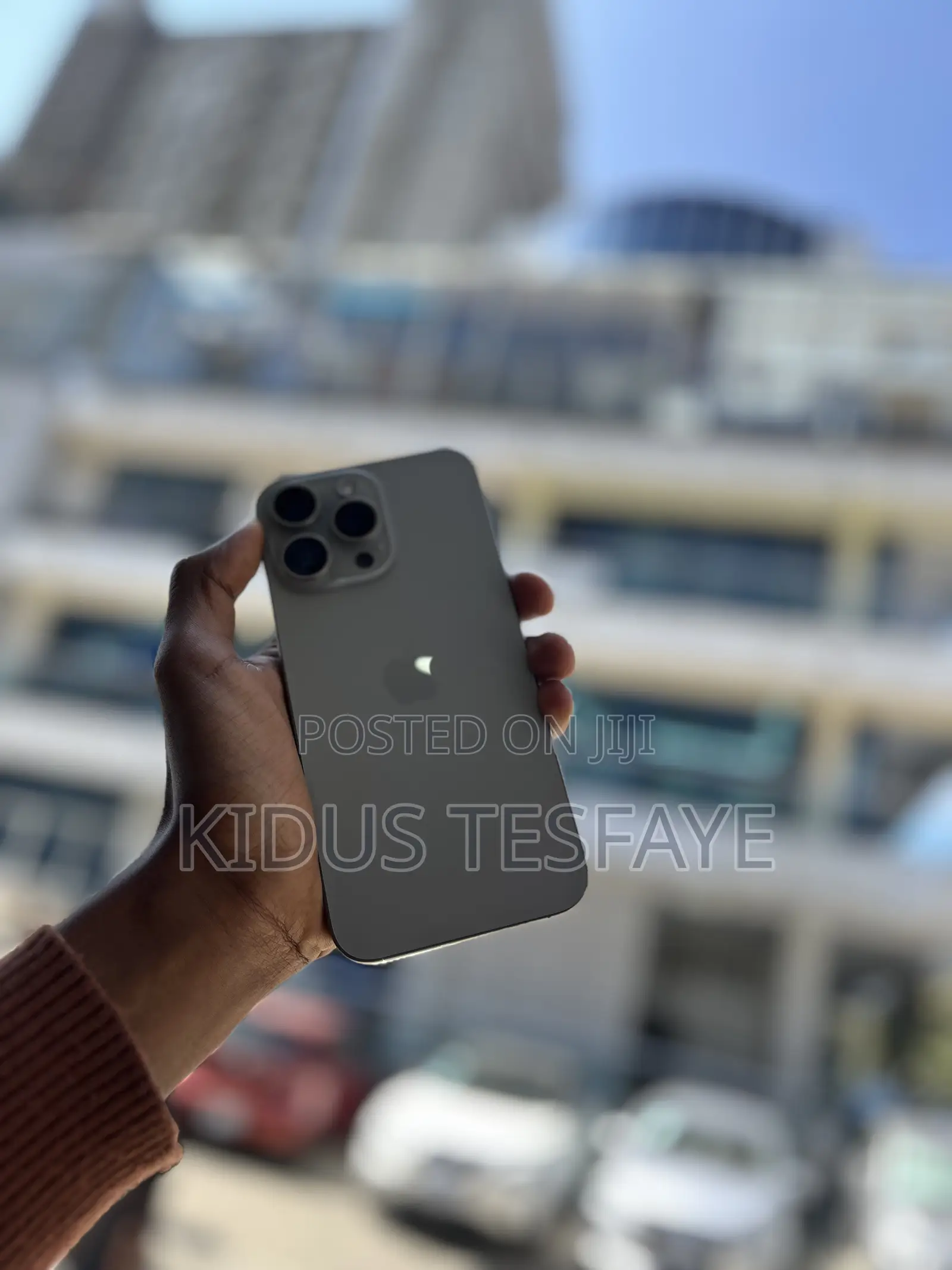 New Apple iPhone 15 Pro Max 256 GB Silver