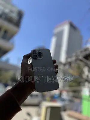 New Apple iPhone 15 Pro Max 512 GB Silver