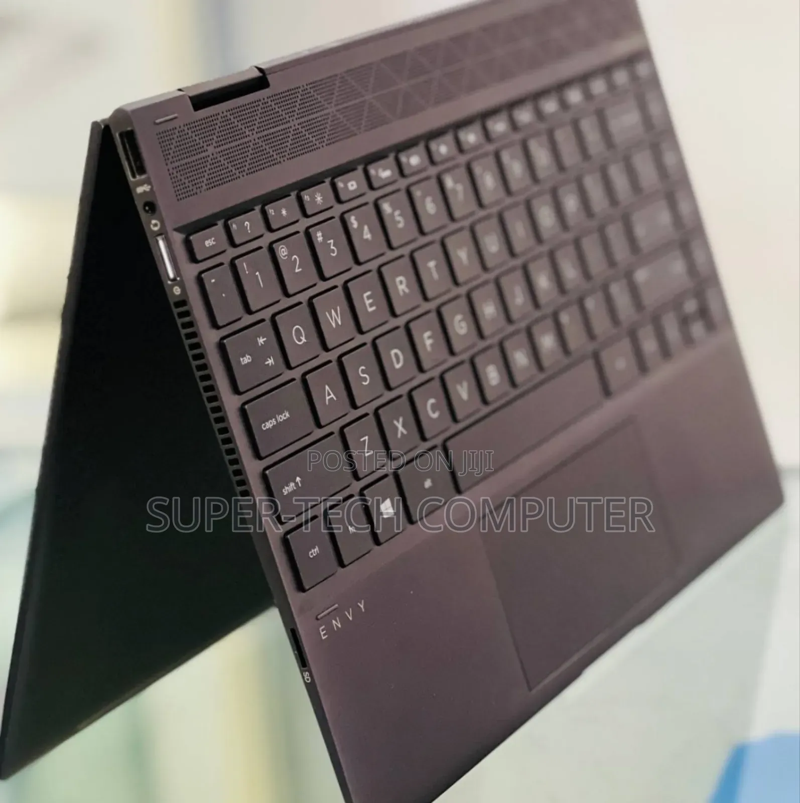 New Laptop HP Envy X360 8GB AMD Ryzen 5 SSD 512GB