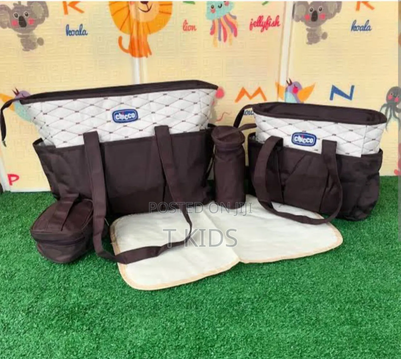 Chicco 5 in 1 Mother Bag