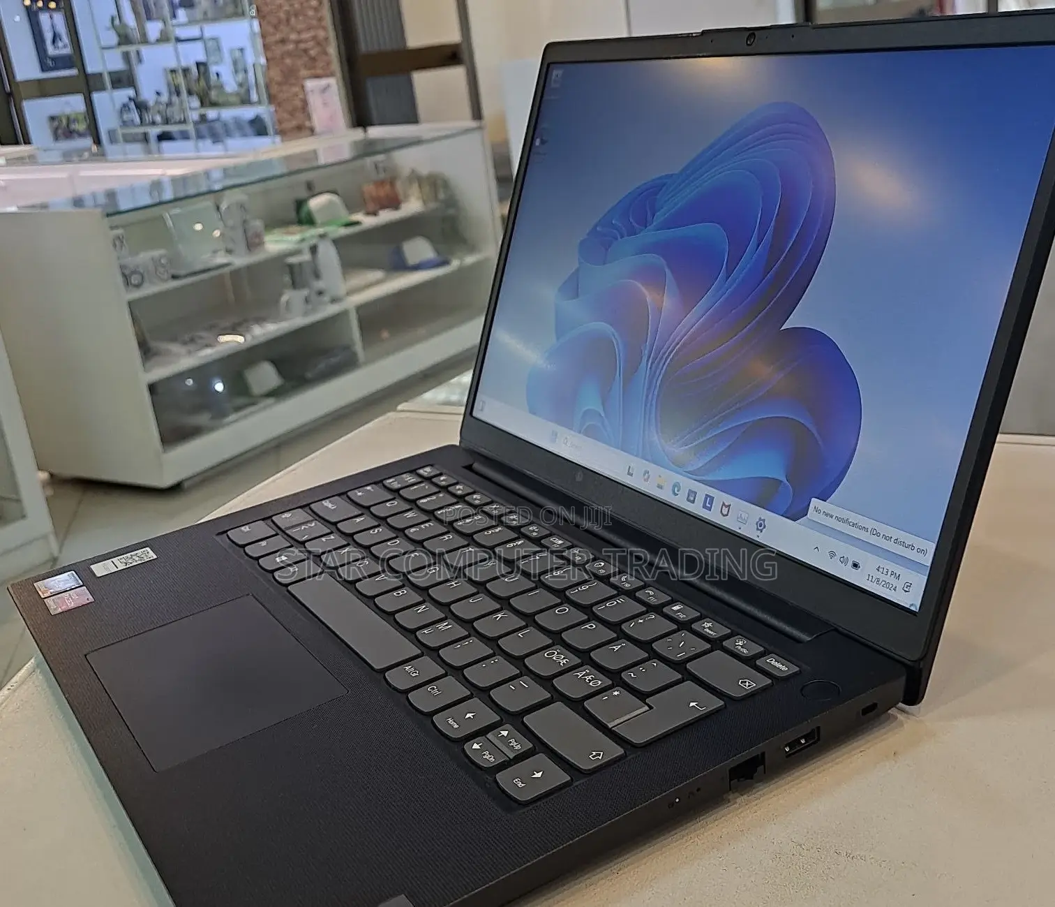 New Laptop Lenovo Ideapad 3 8GB AMD Ryzen 3 SSD 256GB