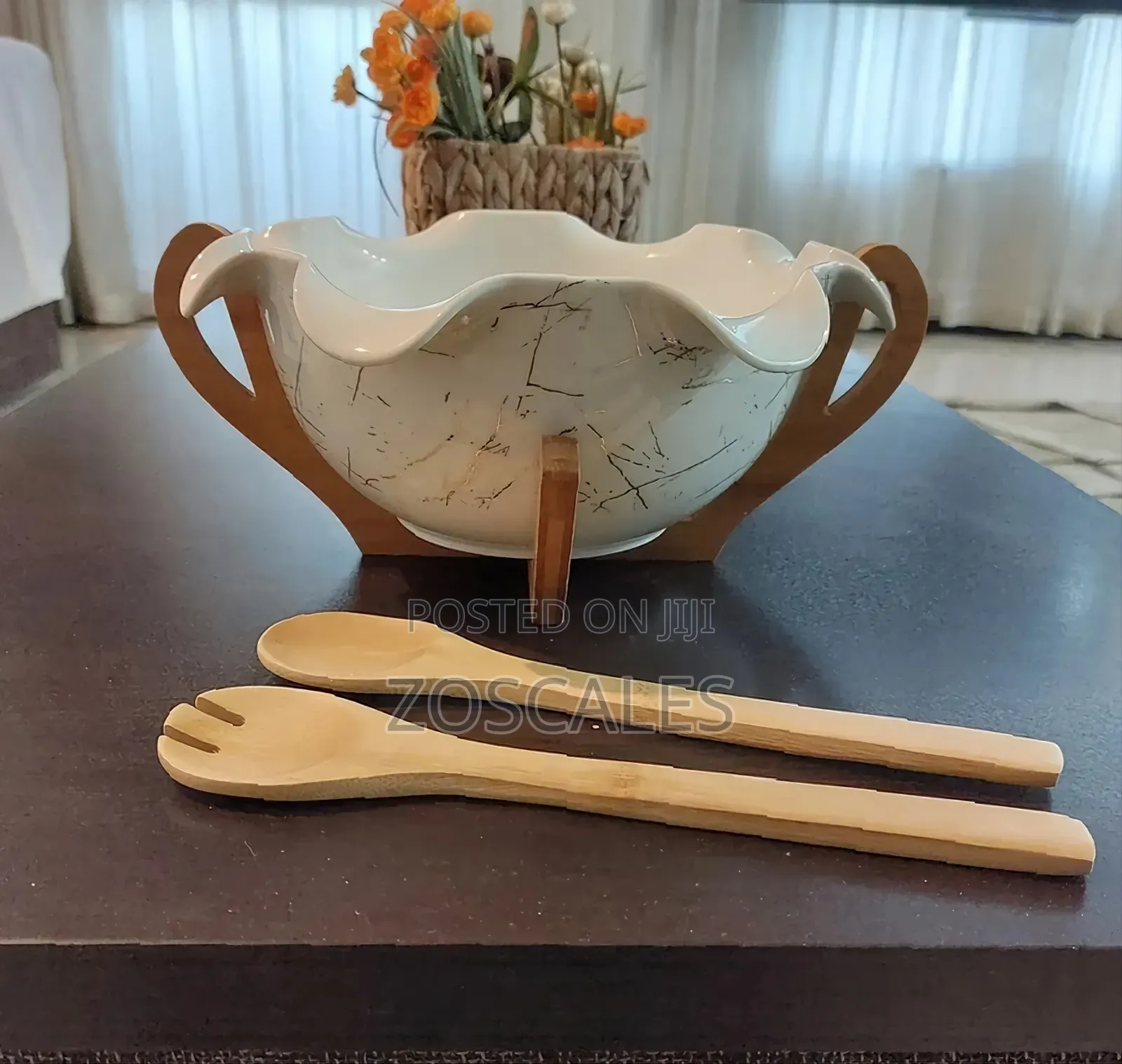 Ceramic Salad Bowl With Stand