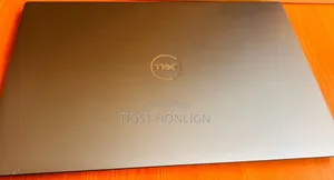 New Laptop Dell Precision 15 3520 16GB Intel Core I7 SSD 512GB