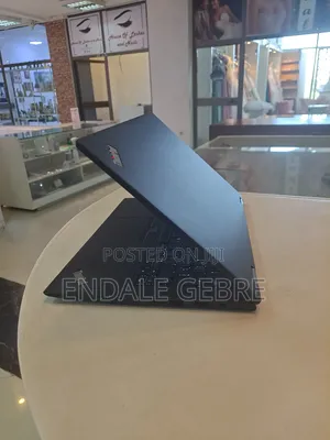 New Laptop Lenovo ThinkPad Yoga 370 8GB Intel Core I5 SSD 512GB