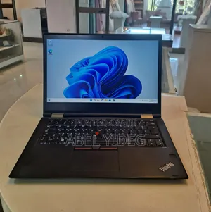 Photo - New Laptop Lenovo ThinkPad Yoga 370 8GB Intel Core I5 SSD 512GB