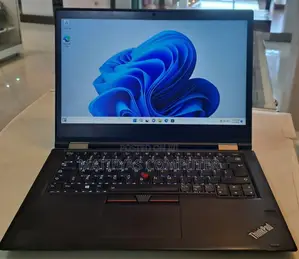 Photo - New Laptop Lenovo ThinkPad Yoga 370 8GB Intel Core I5 SSD 512GB