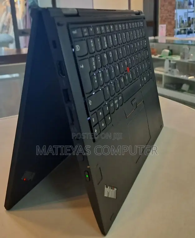 New Laptop Lenovo ThinkPad Yoga 370 8GB Intel Core I5 SSD 512GB