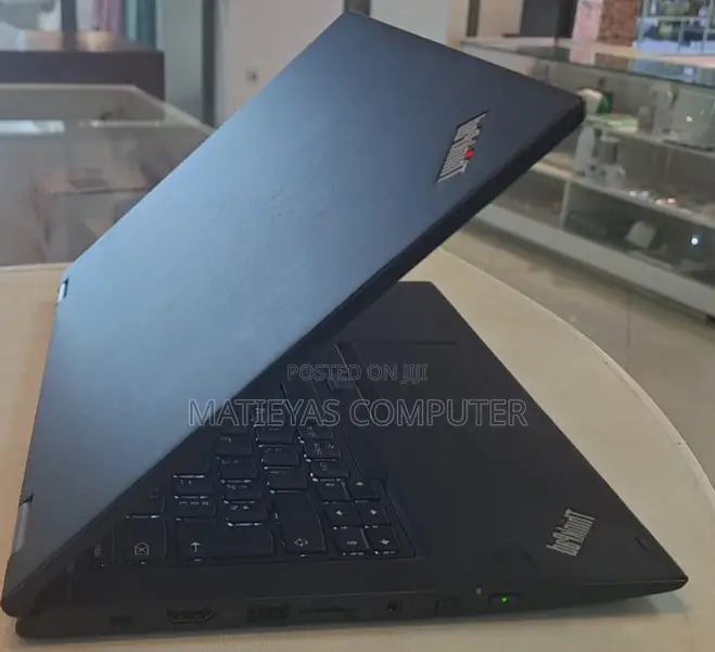 New Laptop Lenovo ThinkPad Yoga 370 8GB Intel Core I5 SSD 512GB