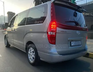 Hyundai Starex 2015 Silver