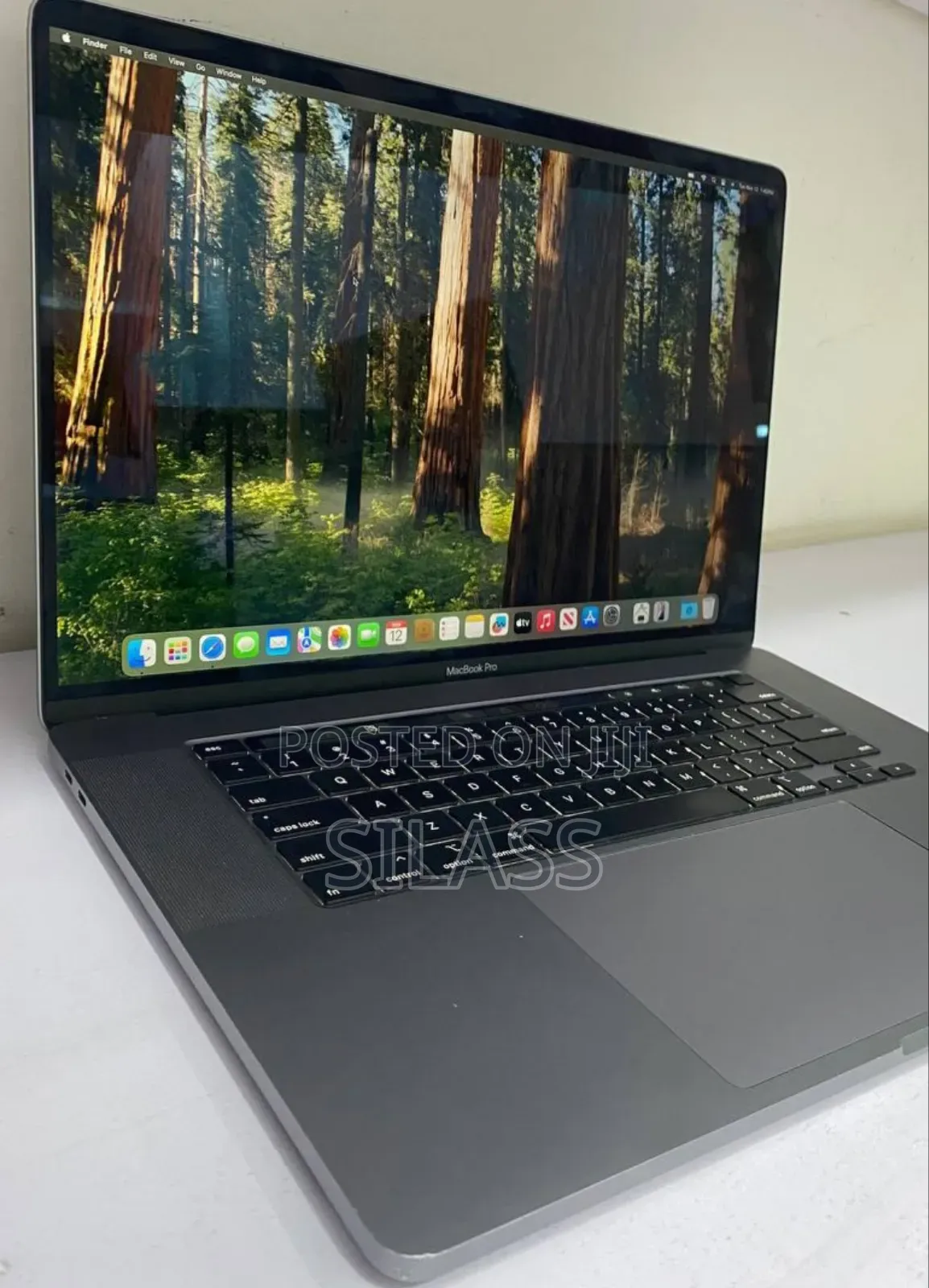 New Laptop Apple MacBook Pro 2019 16GB Intel Core I9 SSD 1T