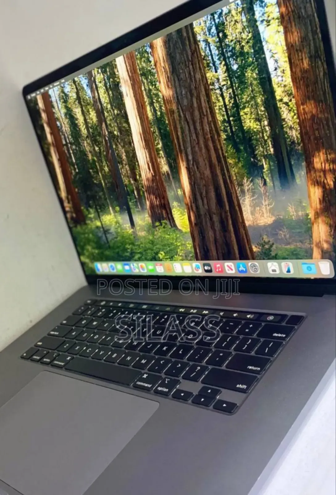 New Laptop Apple MacBook Pro 2019 16GB Intel Core I9 SSD 1T