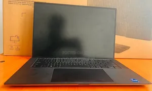 New Laptop Dell 16GB Intel Core I7 SSD 512GB