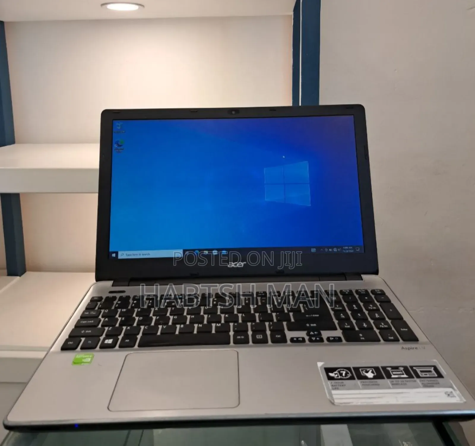 New Laptop Acer Apsire M3 581TG 8GB Intel Core I5 SSD 256GB