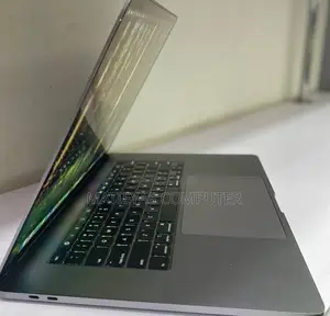 New Laptop Apple MacBook Pro 2019 16GB Intel Core I9 SSD 1T