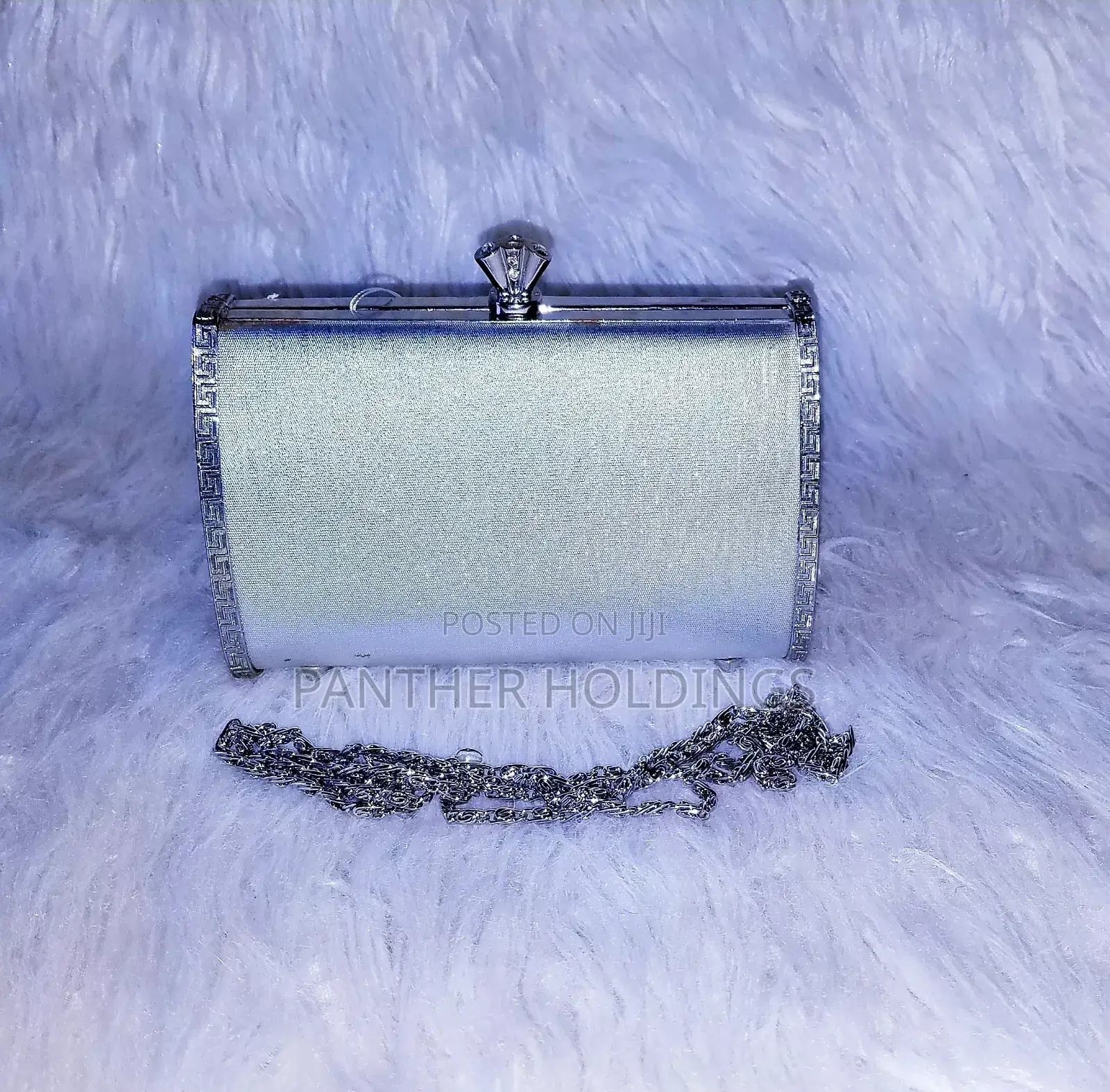 Elegant Silver Clutch Purse With Chain Strap Saar Signature