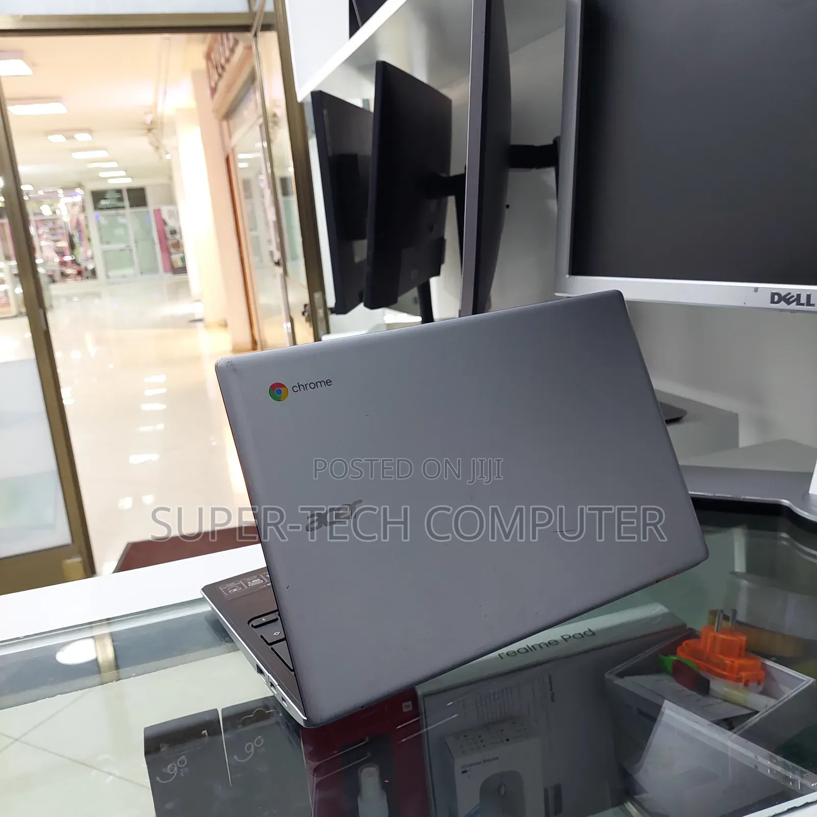 New Laptop Acer Chromebook C720P 4GB Intel Core 2 Quad SSD 32GB