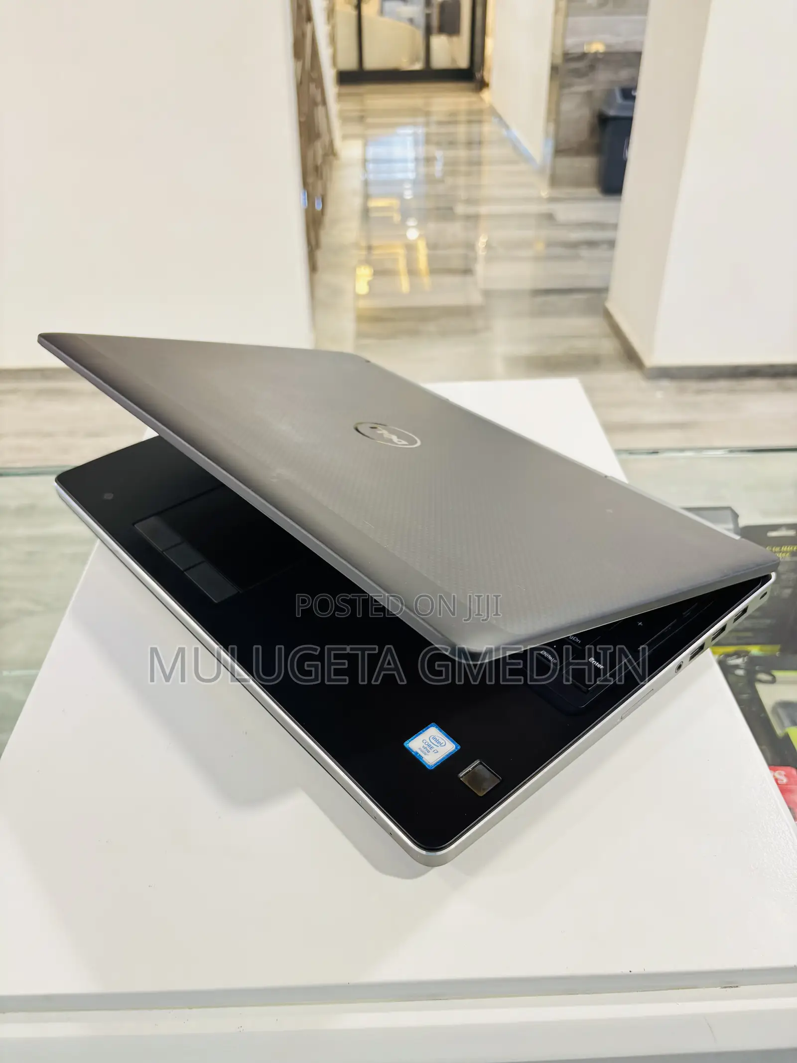 New Laptop Dell Precision 15 5540 16GB Intel Core I7 SSD 512GB