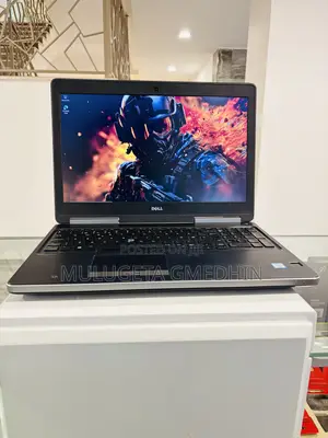 Photo - New Laptop Dell Precision 15 5540 16GB Intel Core I7 SSD 512GB