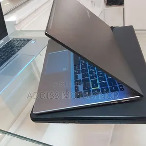 New Laptop Asus VivoBook 15 X505BA 18GB AMD Ryzen 7 SSD 512GB