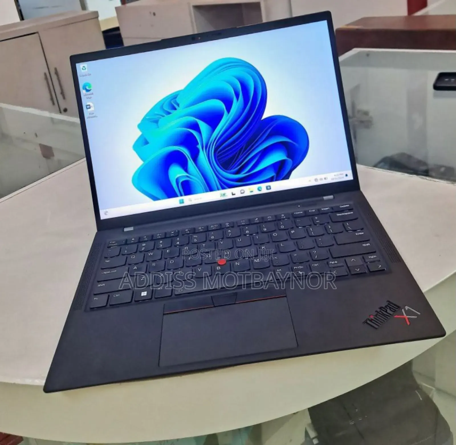 New Laptop Lenovo ThinkPad Yoga 16GB Intel Core I7 SSD 512GB