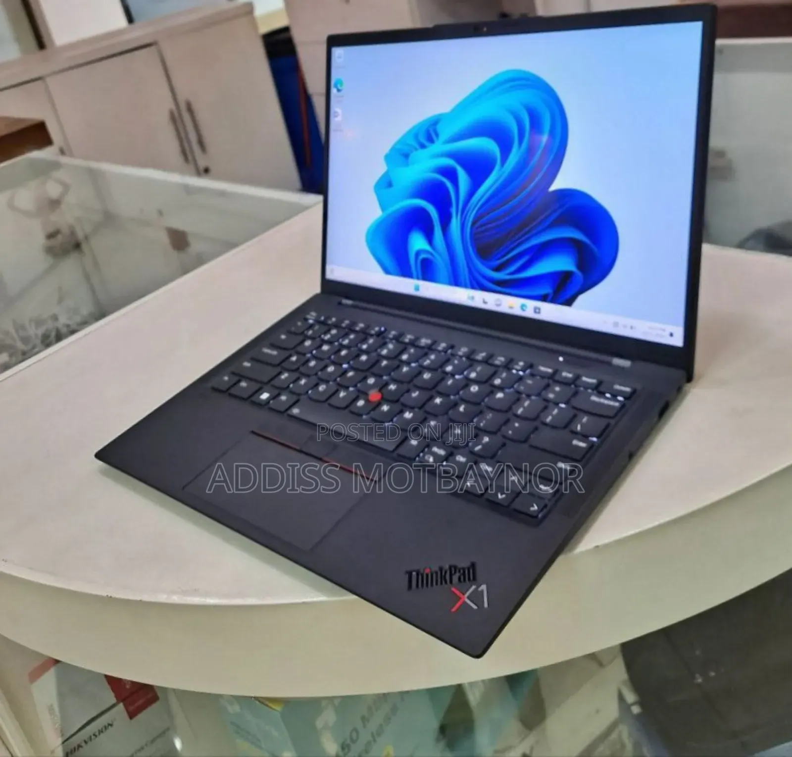 New Laptop Lenovo ThinkPad Yoga 16GB Intel Core I7 SSD 512GB