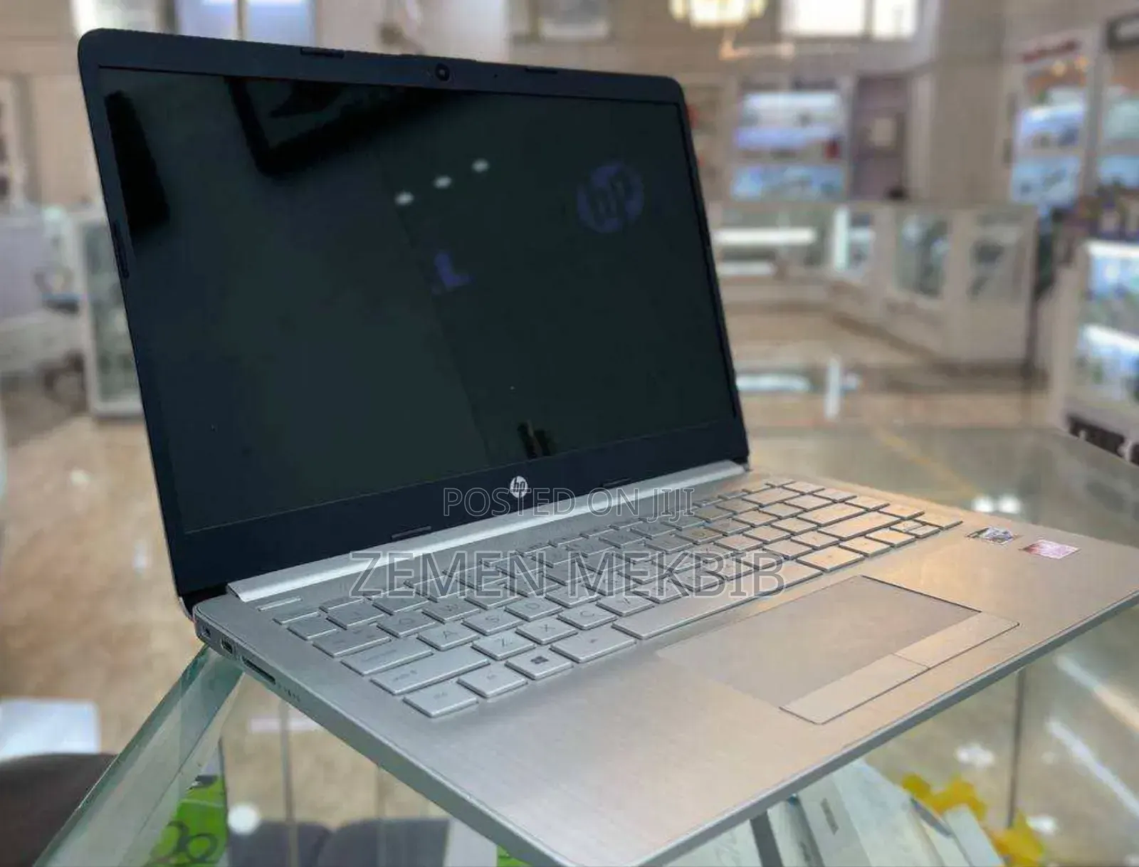 New Laptop HP 8GB AMD Ryzen 5 SSD 512GB